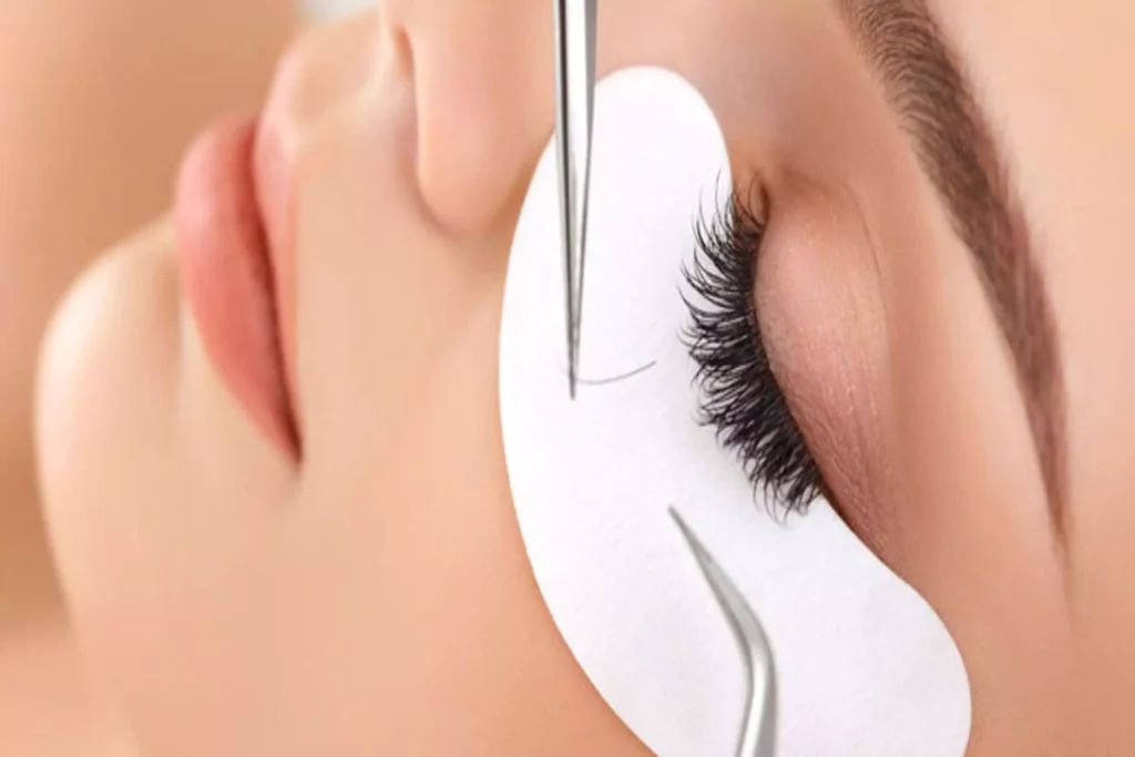 eyelash extensions in Dubai
